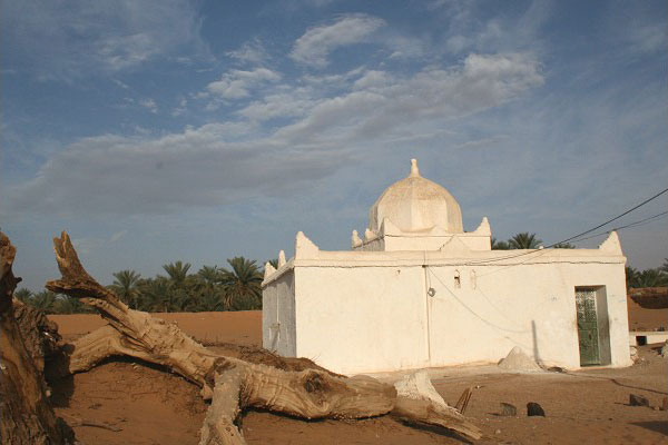 photo du tombeau de abderrahmane boufelja benmhammed ben ahmed benmoussa de béchar photos du tombeau de abderrahmane boufelja benmhammed ben ahmed benmoussa de béchar