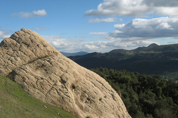 photo de la montagne Yakouren de tizi ouzou en Algérie photos de la montagne yakouren de tizi ouzou en algérie