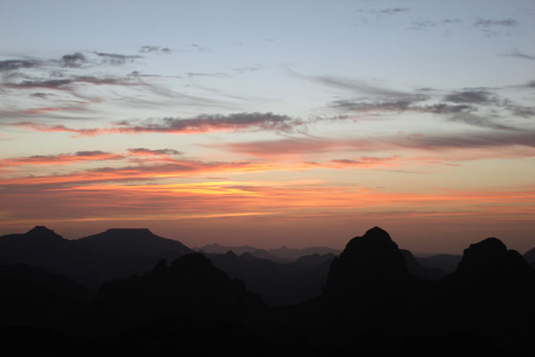 photo du coucher du soleil sur l'assekrem de tamanrasset photos du coucher du soleil sur assekrem de tamanrasset en algérie