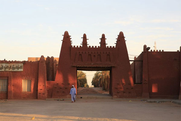 photos de la porte de la ville de timimoun a adrar photos de la porte de la ville de timimoun a adrar