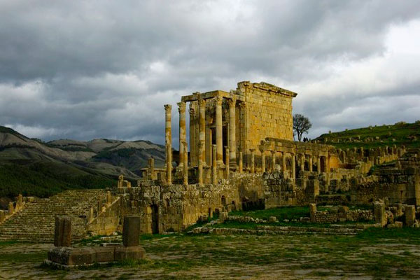 photo des vestiges romains de Djemila en Algérie photos des vestiges romains de djemila en algérie