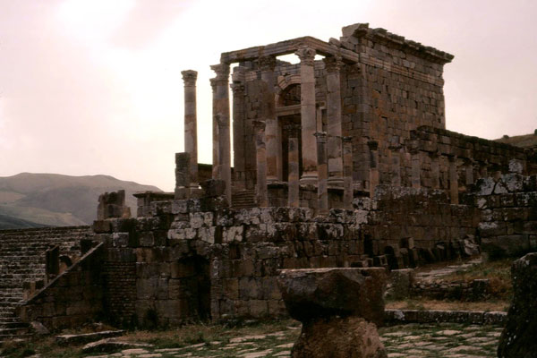 photo des vestiges romains de Djemila en Algérie photos des vestiges romains de djemila en algérie