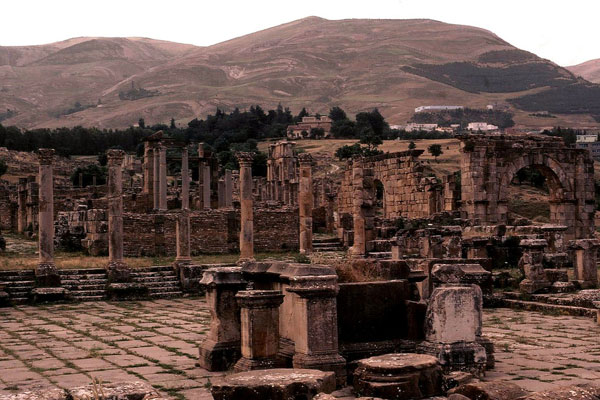 photo des vestiges romains de Djemila en Algérie photos des vestiges romains de djemila en algérie