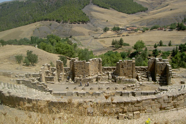 photo des vestiges romains de Djemila en Algérie photos des vestiges romains de djemila en algérie